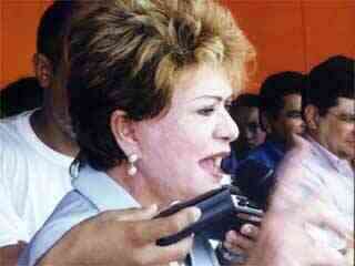  A gopvernadora Wilma de Faria abriu a 10.a Feira de Currais Novos. Foto Rog�rio Torquato, julho/2004 