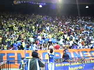 Torcida do Contempor�neo. Foto Arquivo RTBlau, setembro/2002 