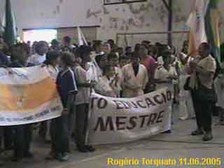 Instituto O Mestre, terceiro colcoado no desfile de abertura. Foto - 