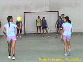 Lances de E M Adelina Fernandes x E E Prof Varela Barca. Foto - 