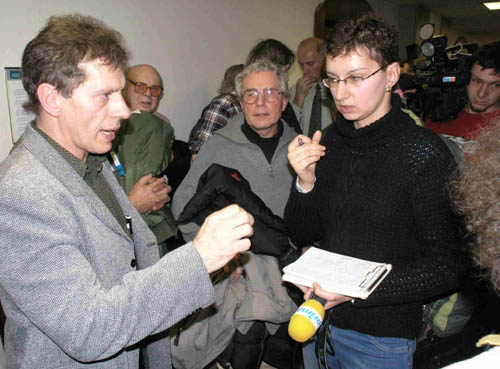 takhle to vypad� s ��ast� ve�ejnosti
ve�ejnost m� z�jem