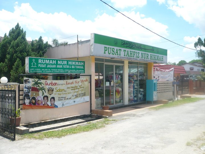 Rumah NurHikmah founder