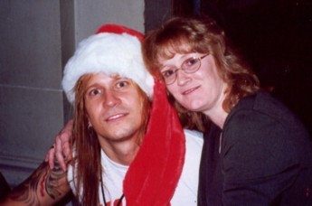 Just for the record, Chris Asked me to sit on his lap... not that I'm complaining. 