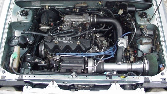 engine_bay.jpg 64.3K