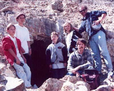 32 kb, Entrance to Twin Mines.