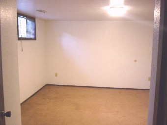 Level 1 - Large Bedroom