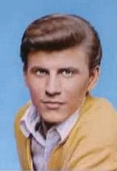 biggesthitsv2pic_plain.jpg (8221 bytes)