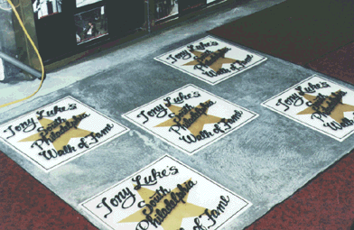 walkoffame.gif (65538 bytes)