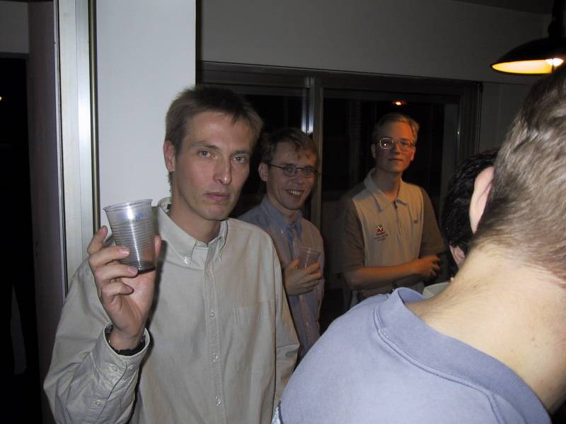 104-0500_IMG.jpg, 43624 bytes, 19.11.2000