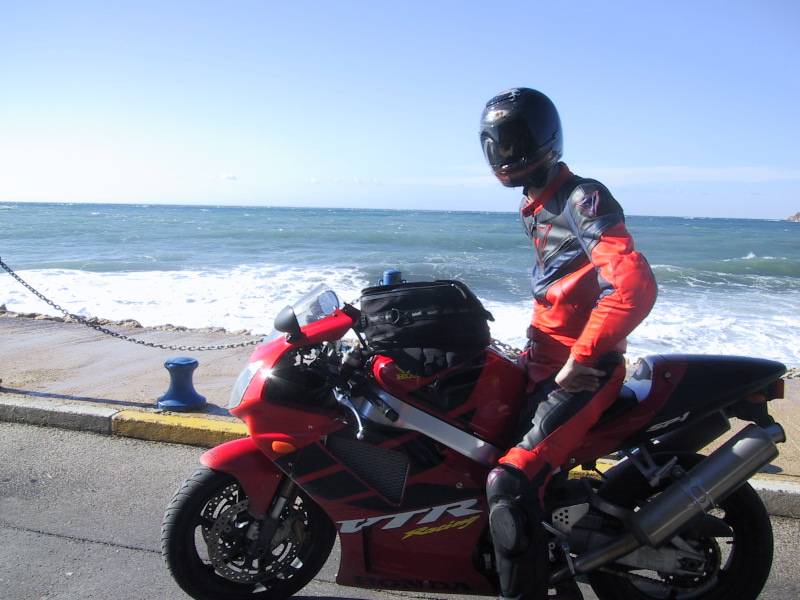 106-0676_IMG.JPG, 58178 bytes, 1/29/01