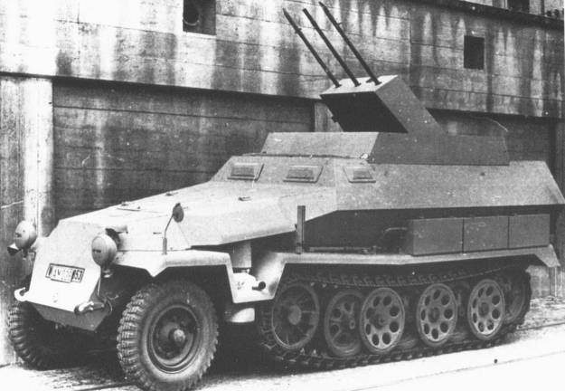 mittlere Sch�tzenpanzerwagen Sd.Kfz.251/21