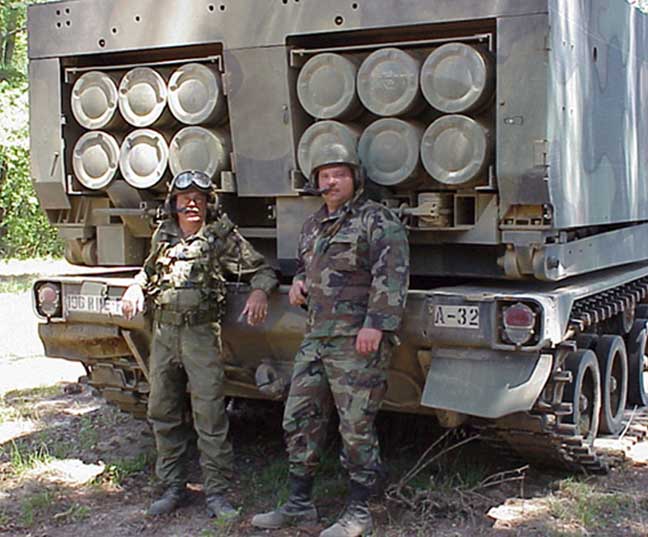 missile.jpg (54304 bytes)