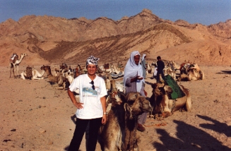 la bella e il cammello (o dromedario ?)...THE BEAUTY AND THE CAMEL