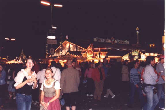 birra e ubriachi ovunque...BEER AND DRUNKEN EVERYWHERE !