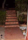 solar_lights_on_side_of_steps.jpg (216841 bytes)
