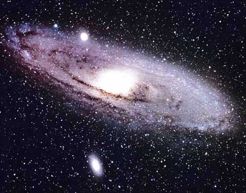 M31.jpg (49394 bytes)