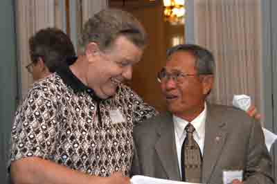 Past presidents Drs. McCray and Balcueva.