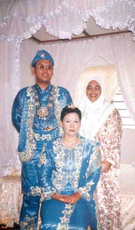 me with the pengantin baru.... (ambik susuk eh tu...heh heh)