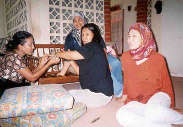 acara berinai... tapi lepas tu tak berapa nak jadik... kan Has kan... cian dia...