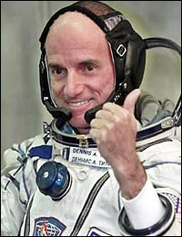 �lk uzay turisti Dennis Tito