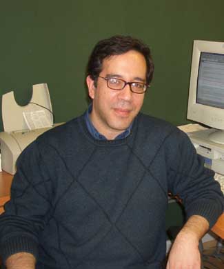 Foto�raf: El�, Nisan 2004