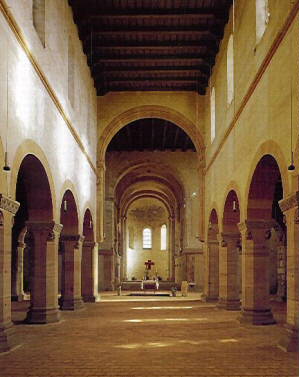 Innenansicht der Kirche auf dem Peteresberg
