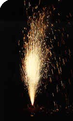 Feuerwerk/Vulkan im Dunkln