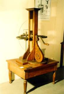 ampere30.jpg