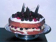 Pastel de Bayas y Fresas