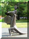 GatorSculpture.JPG (110002 bytes)