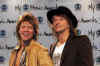 JR VH1 AFTER AWARD 2.12.01.jpg (25608 bytes)