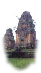 Angkor period temple ruins
