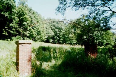  old 'Gate of Heaven' cemetary 