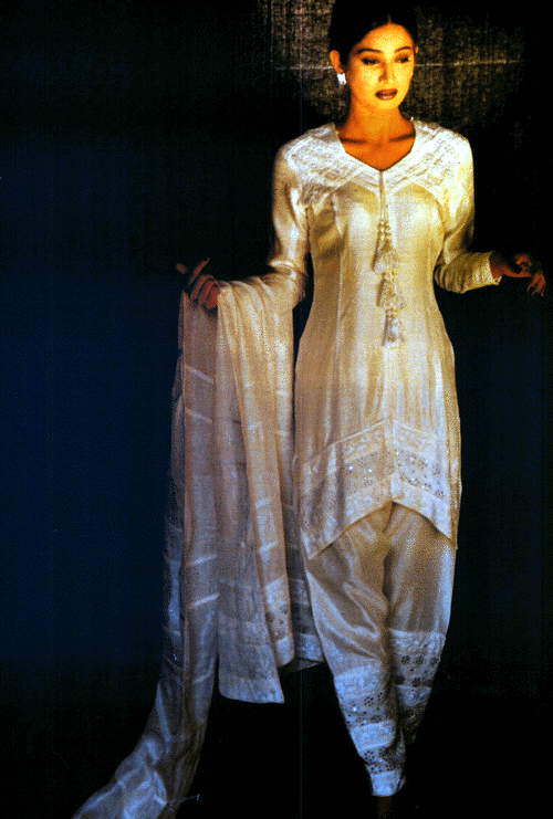 thirtfour.gif (179266 bytes)