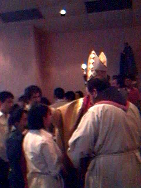 en la sencillez de sus vestidos, en la pureza de sus almas