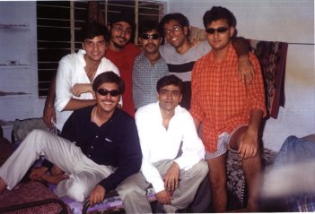 (L to R) Me, Amit, Sujeet, Lokesh, Sachin, Sameer & one and only one Romit
