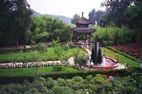 beautiful temple gardens