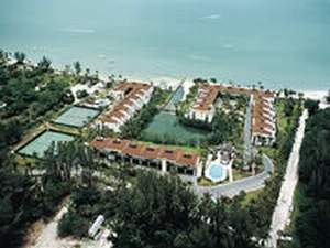 Lighthouse Pointe Condominium Complex