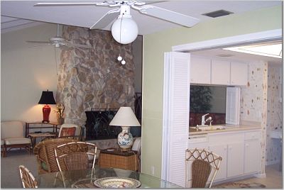 Livingroom-Dining-Kitchen arrangement