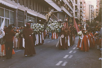 Ir al Paso del Cristo de los J�venes