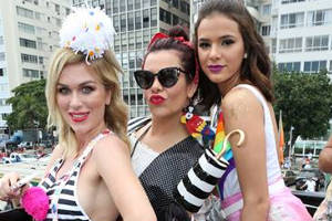 Sao Paolo carnival bloco girls