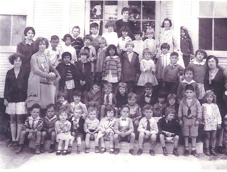 James C. Gardner's kindergarten class picture made in Shreveport, Louisiana.