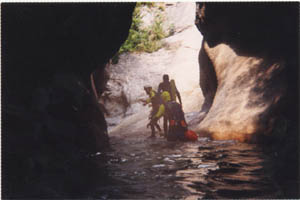 Garganta formada por un r�o