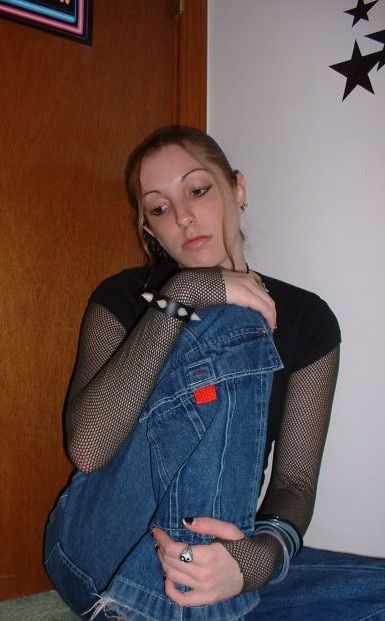 i look innocent or depressed er somethin here....maybe a little of both.