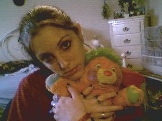 this is the popple that my dumbfuck ex gave to me when we were goin out...yea i still love him....but i think i hate him just as much.