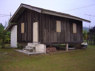 Kampong Chalets