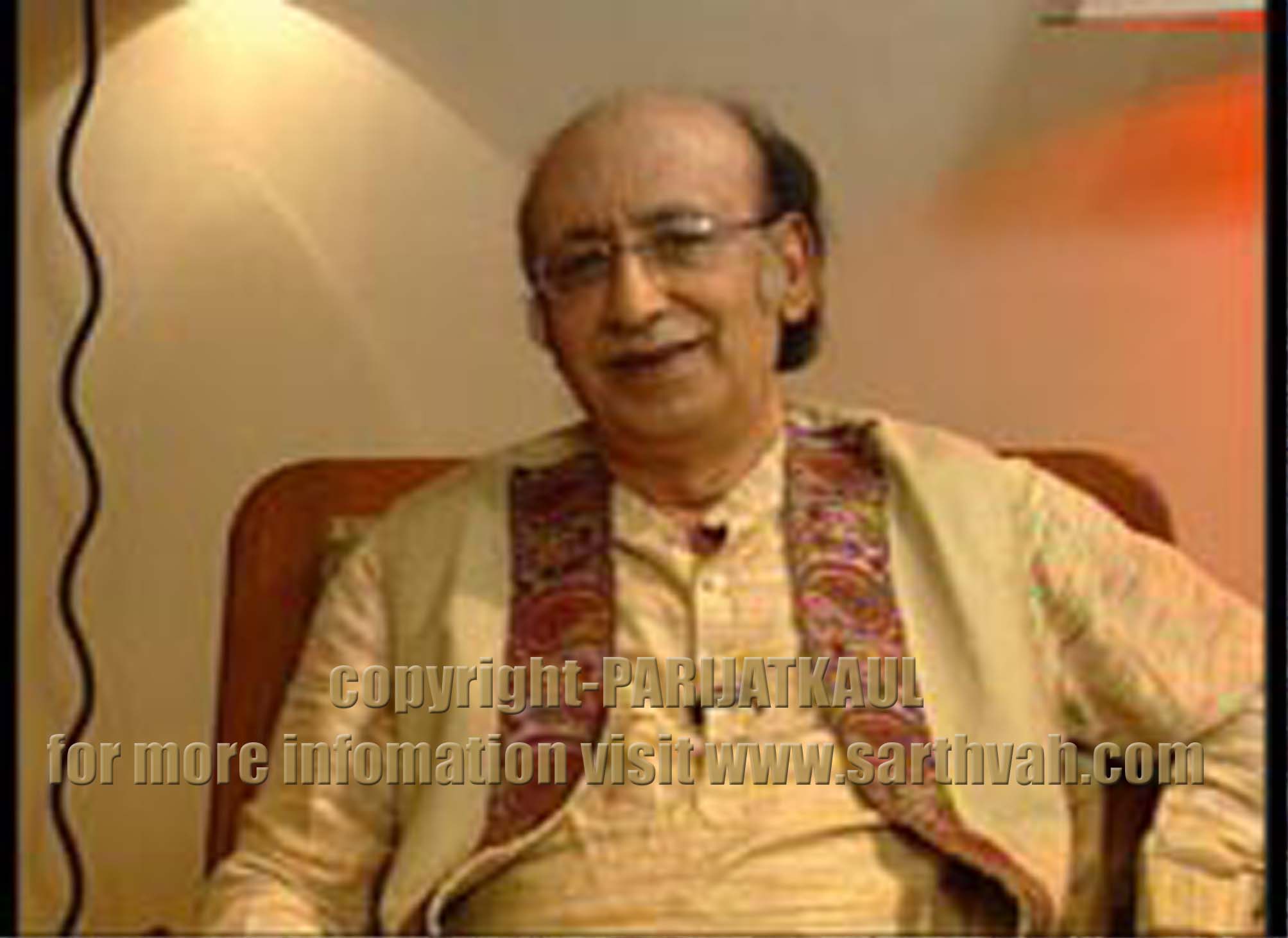Watch Nida On The Sets Of Nagma O' Izhar!
