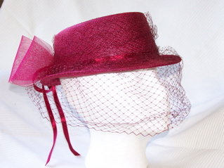 #20 Burgundy straw by Andr&eacute; (used); $5