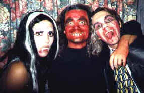 Blanca, Sim�n y Jordi,  Halloween 99