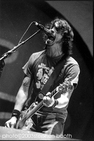 foofighters&copy;2003stephenbooth
